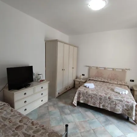 Santeodorohouse E San Teodoro (Sardinia)